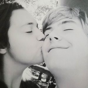 Meet your Posher, Hailey